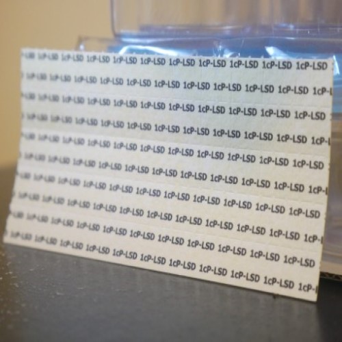 Kaufen Sie 1P-LSD-Blotter 100mcg